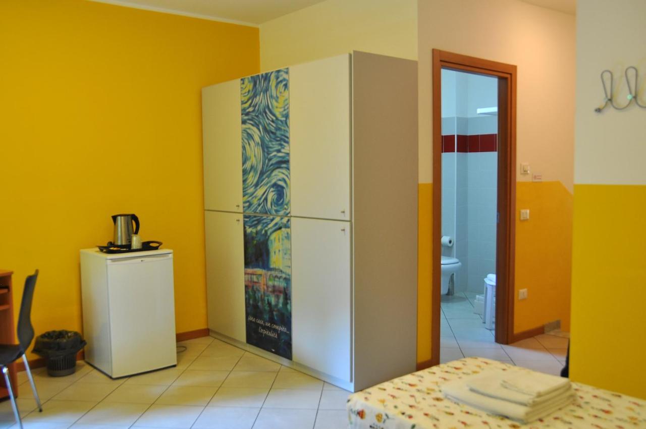 Ostello Residenza Molinatto Oggiono Exterior foto