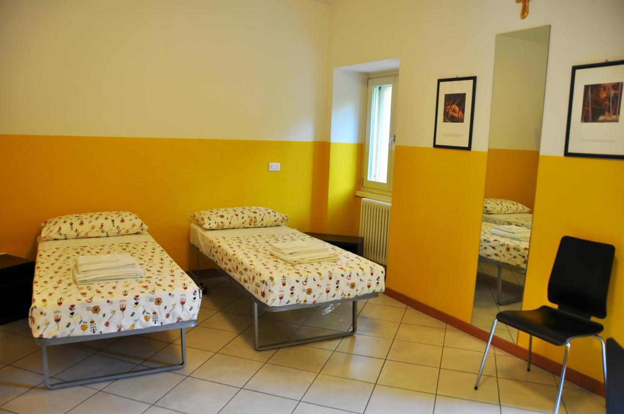 Ostello Residenza Molinatto Oggiono Exterior foto